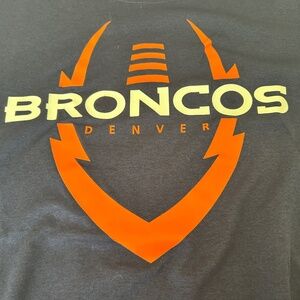 Denver Bronco's Football Blue Dri-Fit Authentic Collection Logo shirt XL